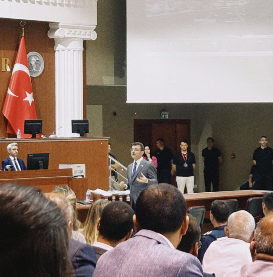 İmamoğlu: “Ben gelecek seçimi değil gelecek nesilleri düşünenlerdenim”